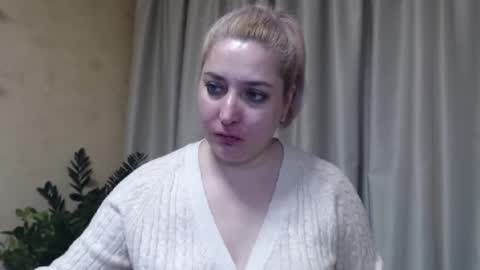 Snapshot of ohsweetiren chatting on 01/25/25, 07:28 Iren online show from 01/25/25, 07:28