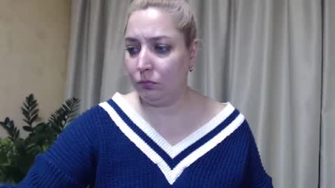 Snapshot of ohsweetiren chatting on 01/29/25, 10:27 Iren online show from 01/29/25, 10:27