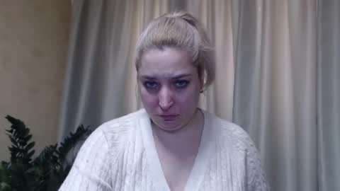 Snapshot of ohsweetiren chatting on 02/23/25, 07:11 Iren online show from 02/23/25, 07:11