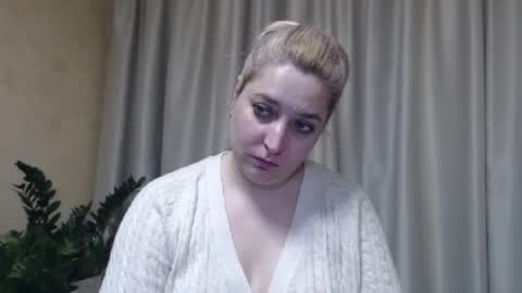 Snapshot of ohsweetiren chatting on 03/02/25, 10:24 Iren online show from 03/02/25, 10:24