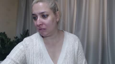 Snapshot of ohsweetiren chatting on 10/04/25, 06:11 Iren online show from 10/04/25, 06:11