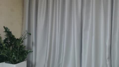 Snapshot of ohsweetiren chatting on 10/08/25, 06:33 Iren online show from 10/08/25, 06:33