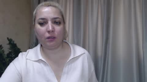 Snapshot of ohsweetiren chatting on 10/09/25, 06:55 Iren online show from 10/09/25, 06:55