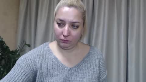 Snapshot of ohsweetiren chatting on 10/22/25, 06:46 Iren online show from 10/22/25, 06:46