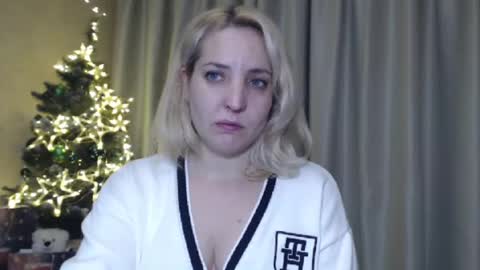 Mari online show from 01/03/25, 03:44