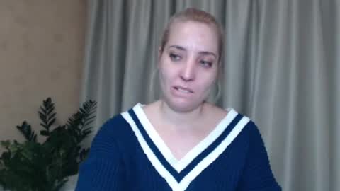 Mari online show from 01/12/25, 05:33