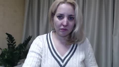 Mari online show from 02/18/25, 04:05