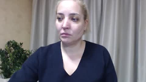 Mari online show from 01/19/26, 12:14