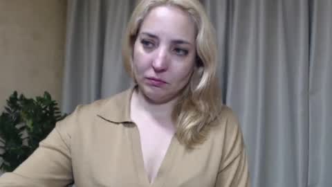 Mari online show from 05/29/26, 05:33