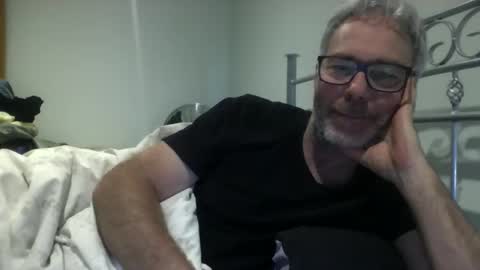 oiledcouple1 online show from 10/29/25, 09:11