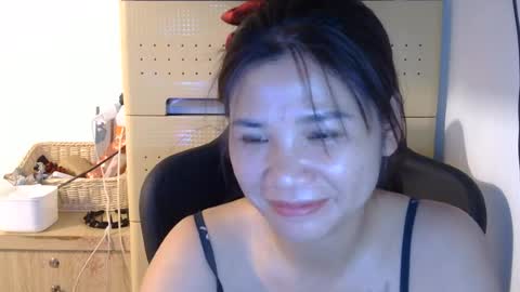 Snapshot of oinjer09 chatting on 06/08/26, 01:50 oinjer09 online show from 06/08/26, 01:50