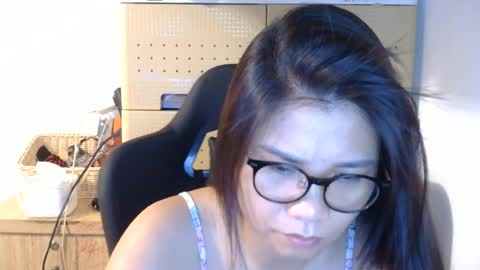 Snapshot of oinjer09 chatting on 06/09/26, 05:02 oinjer09 online show from 06/09/26, 05:02