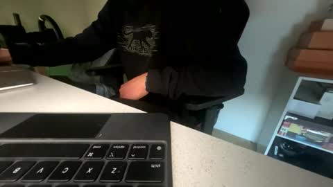 Snapshot of ok0987654321 chatting on 12/04/25, 08:12 ok0987654321 online show from 12/04/25, 08:12