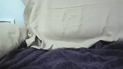 lovee online show from 04/08/26, 11:37