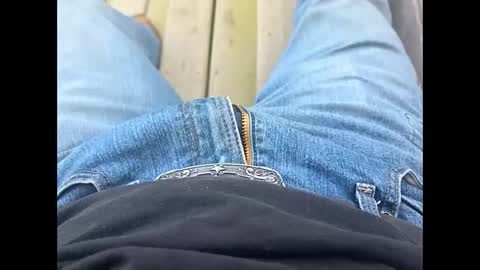 Snapshot of okeydokey21 chatting on 10/03/25, 08:28 okeydokey21 online show from 10/03/25, 08:28