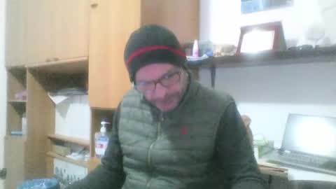 olak21 online show from 11/23/25, 04:51