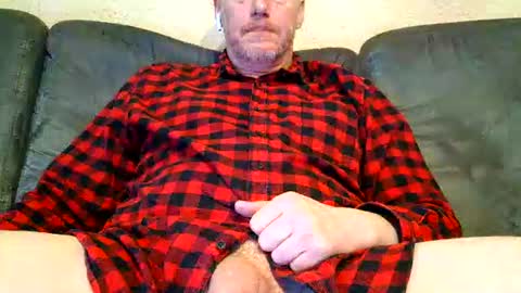 Snapshot of olavdelux chatting on 10/08/25, 07:39 olavdelux online show from 10/08/25, 07:39