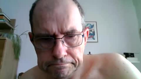 Snapshot of olbert167 chatting on 03/08/25, 01:25 olbert167 online show from 03/08/25, 01:25