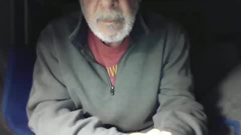 Snapshot of old_bald63 chatting on 12/28/24, 09:31 old_bald63 online show from 12/28/24, 09:31