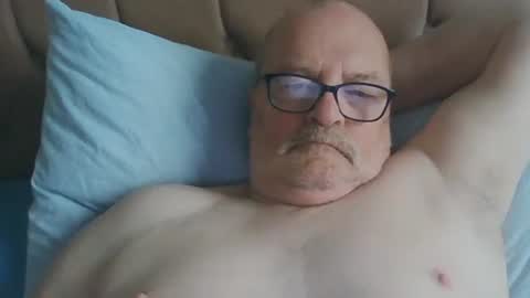 Snapshot of old_fkr chatting on 12/13/24, 09:13 old_fkr online show from 12/13/24, 09:13