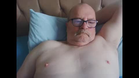 Snapshot of old_fkr chatting on 12/15/24, 10:28 old_fkr online show from 12/15/24, 10:28