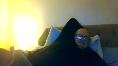 Snapshot of old_fkr chatting on 12/19/24, 07:51 old_fkr online show from 12/19/24, 07:51