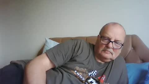 Snapshot of old_fkr chatting on 12/24/24, 08:55 old_fkr online show from 12/24/24, 08:55