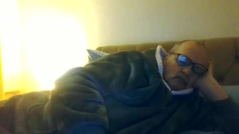 Snapshot of old_fkr chatting on 12/25/24, 03:29 old_fkr online show from 12/25/24, 03:29