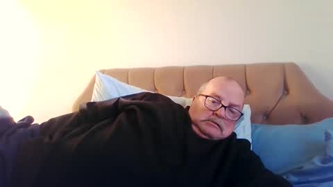 Snapshot of old_fkr chatting on 12/26/24, 02:27 old_fkr online show from 12/26/24, 02:27