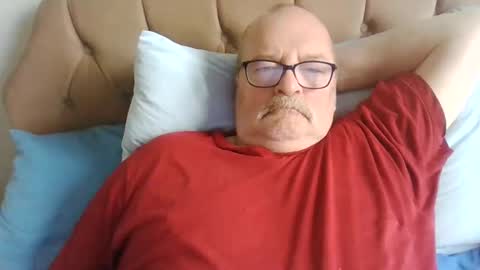 Snapshot of old_fkr chatting on 12/27/24, 09:50 old_fkr online show from 12/27/24, 09:50