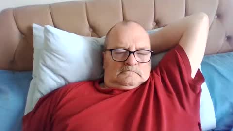 Snapshot of old_fkr chatting on 01/04/25, 10:05 old_fkr online show from 01/04/25, 10:05