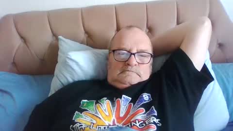 Snapshot of old_fkr chatting on 01/09/25, 08:45 old_fkr online show from 01/09/25, 08:45