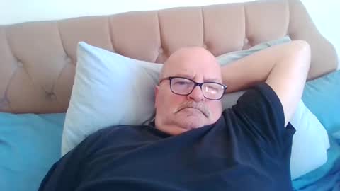 Snapshot of old_fkr chatting on 01/11/25, 09:47 old_fkr online show from 01/11/25, 09:47