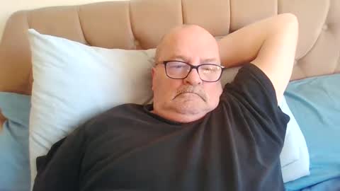 Snapshot of old_fkr chatting on 01/18/25, 09:24 old_fkr online show from 01/18/25, 09:24