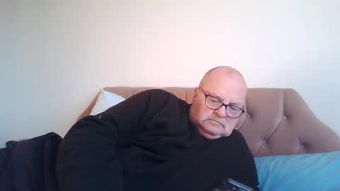 Snapshot of old_fkr chatting on 01/18/25, 12:26 old_fkr online show from 01/18/25, 12:26