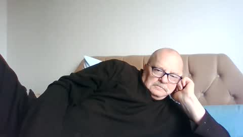 Snapshot of old_fkr chatting on 01/20/25, 10:40 old_fkr online show from 01/20/25, 10:40