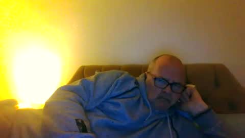 Snapshot of old_fkr chatting on 01/24/25, 03:32 old_fkr online show from 01/24/25, 03:32