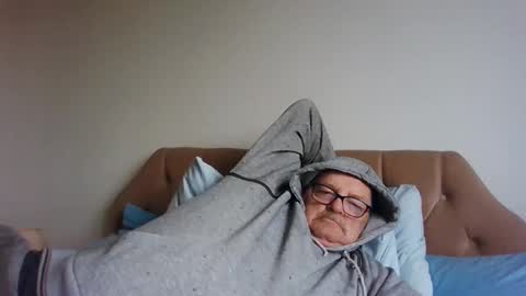 Snapshot of old_fkr chatting on 01/27/25, 12:58 old_fkr online show from 01/27/25, 12:58