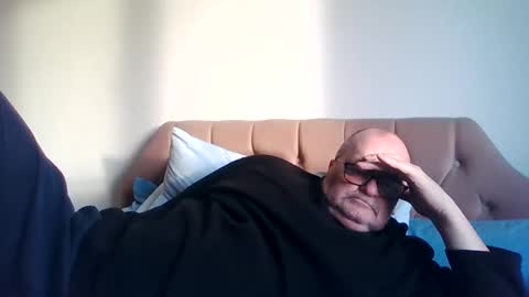 Snapshot of old_fkr chatting on 02/03/25, 03:49 old_fkr online show from 02/03/25, 03:49