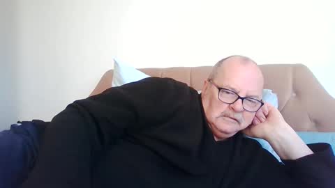 Snapshot of old_fkr chatting on 02/06/25, 09:53 old_fkr online show from 02/06/25, 09:53