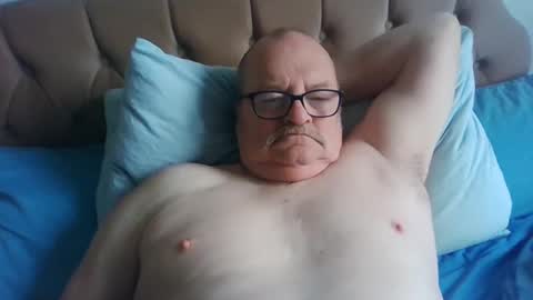 Snapshot of old_fkr chatting on 02/17/25, 09:46 old_fkr online show from 02/17/25, 09:46