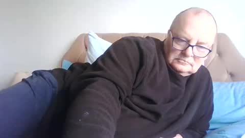 Snapshot of old_fkr chatting on 02/17/25, 12:48 old_fkr online show from 02/17/25, 12:48