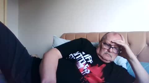 Snapshot of old_fkr chatting on 02/27/25, 05:26 old_fkr online show from 02/27/25, 05:26