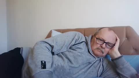 Snapshot of old_fkr chatting on 02/28/25, 10:20 old_fkr online show from 02/28/25, 10:20