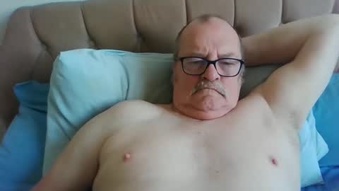 Snapshot of old_fkr chatting on 03/06/25, 08:30 old_fkr online show from 03/06/25, 08:30