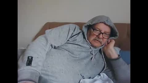 old_fkrr_ online show from 11/12/25, 10:48