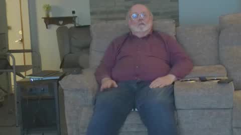 old_guy111 online show from 02/19/26, 02:18