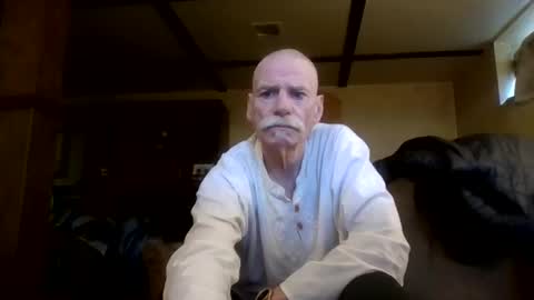 Snapshot of oldancer1959 chatting on 11/03/25, 09:27 oldancer1959 online show from 11/03/25, 09:27