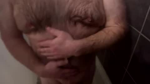 Snapshot of oldbones2 chatting on 12/23/25, 02:20 oldbones2 online show from 12/23/25, 02:20