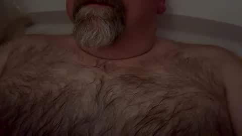 Snapshot of oldbones2 chatting on 01/12/26, 04:07 oldbones2 online show from 01/12/26, 04:07